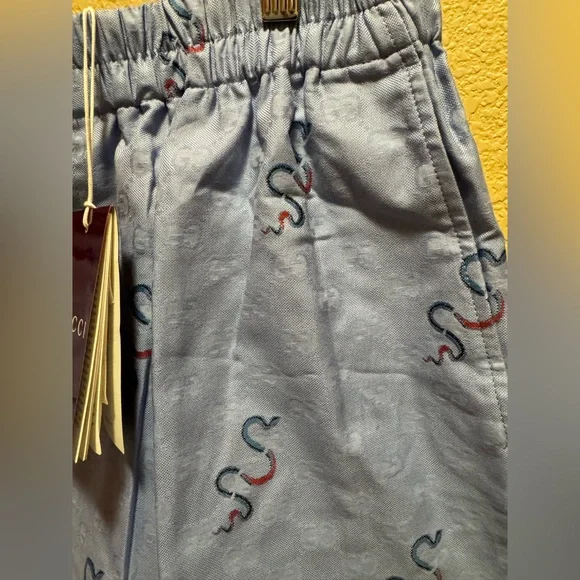 New Authentic Gucci GG Logo Snake Shorts Bermuda Size IT 52 / US L Waist 34 - 40